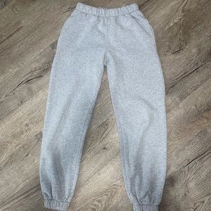 Brandy Melville Rosa Sweatpants